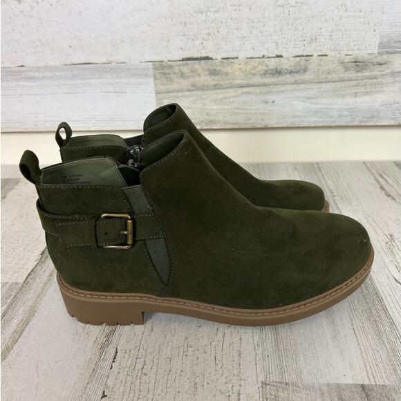 Esprit Women's 7 green faux leather sienna ankle boot side zip low heel NEW - Picture 2 of 9